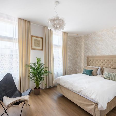 New Modern Apartment 5. Floor プラハ エクステリア 写真