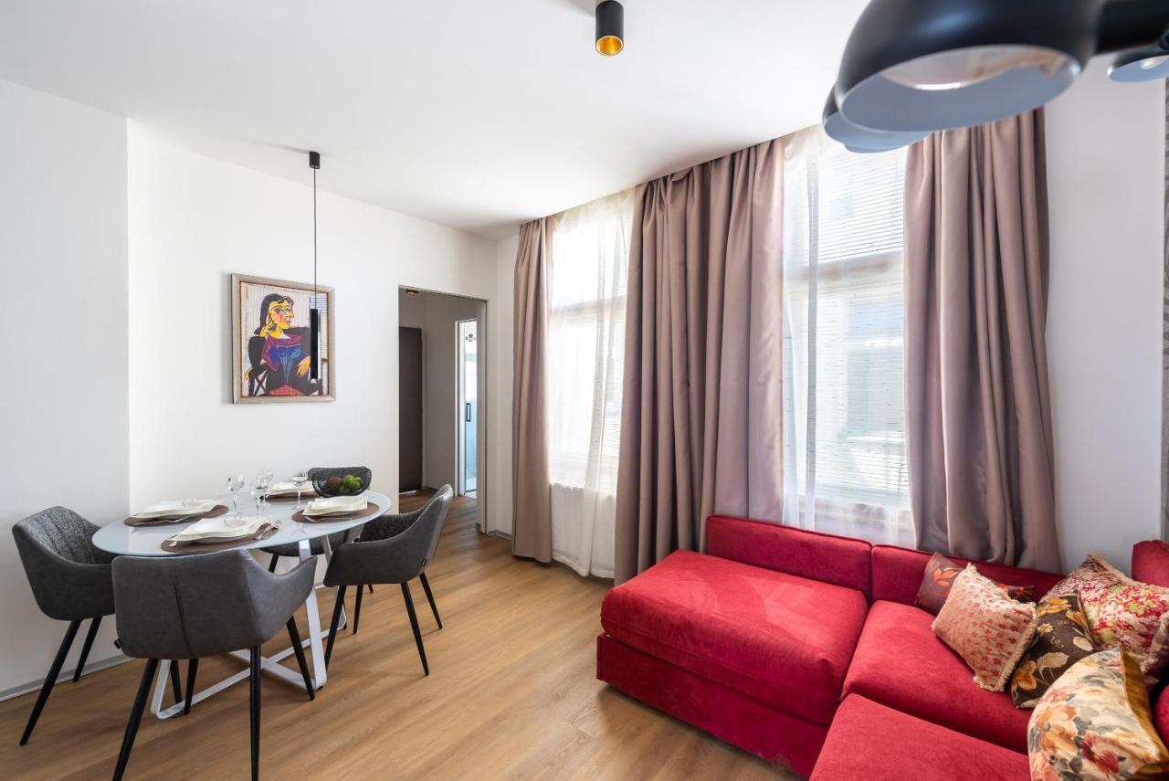 New Modern Apartment 5. Floor プラハ エクステリア 写真
