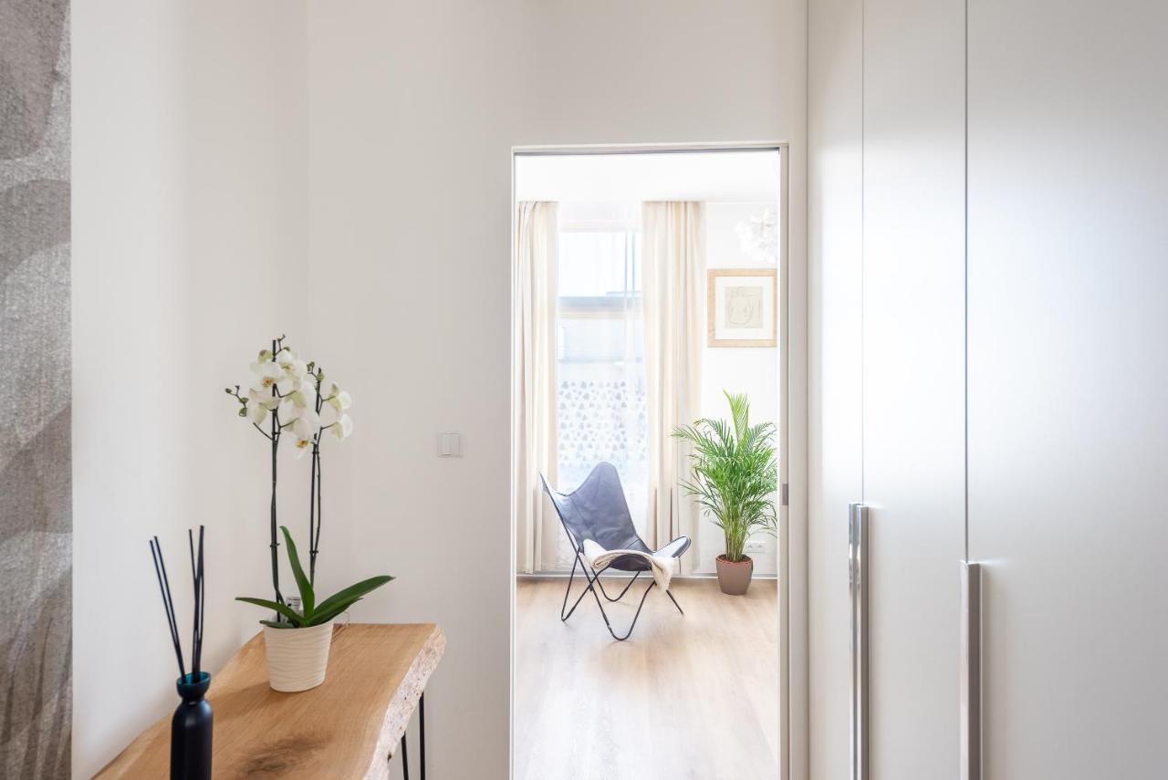New Modern Apartment 5. Floor プラハ エクステリア 写真